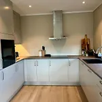 Apartment Executive Housing *